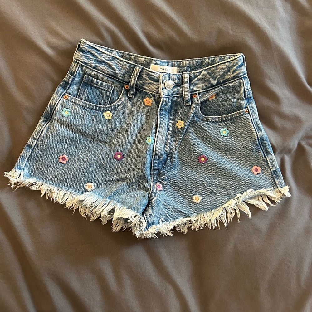 Women’s embroidered Jean shorts